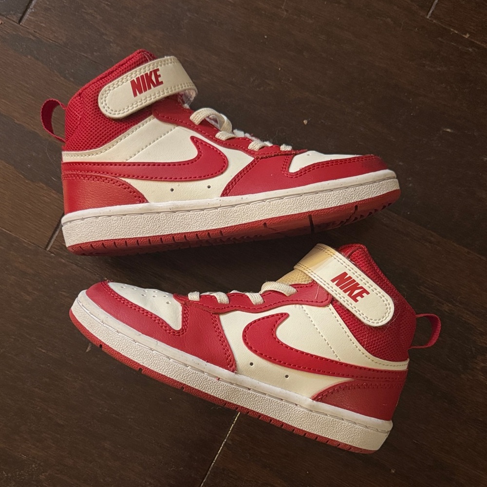 Nike Court Borough Mid 2